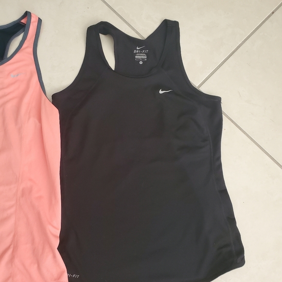 Nike Bundle - Picture 5 of 9